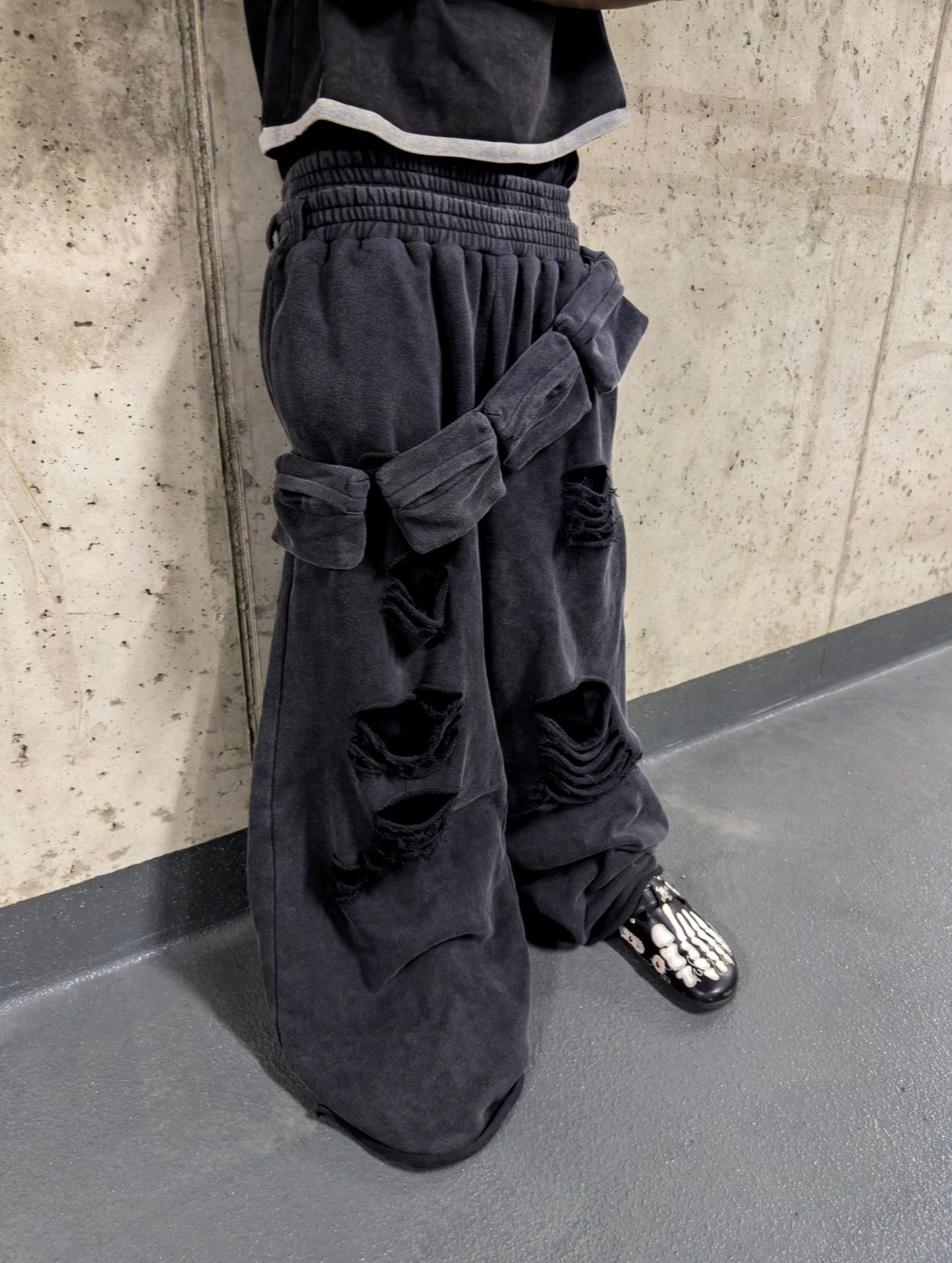 "Armistxxce" Tactical Army Pants + "Abyss" Tee (FREE)